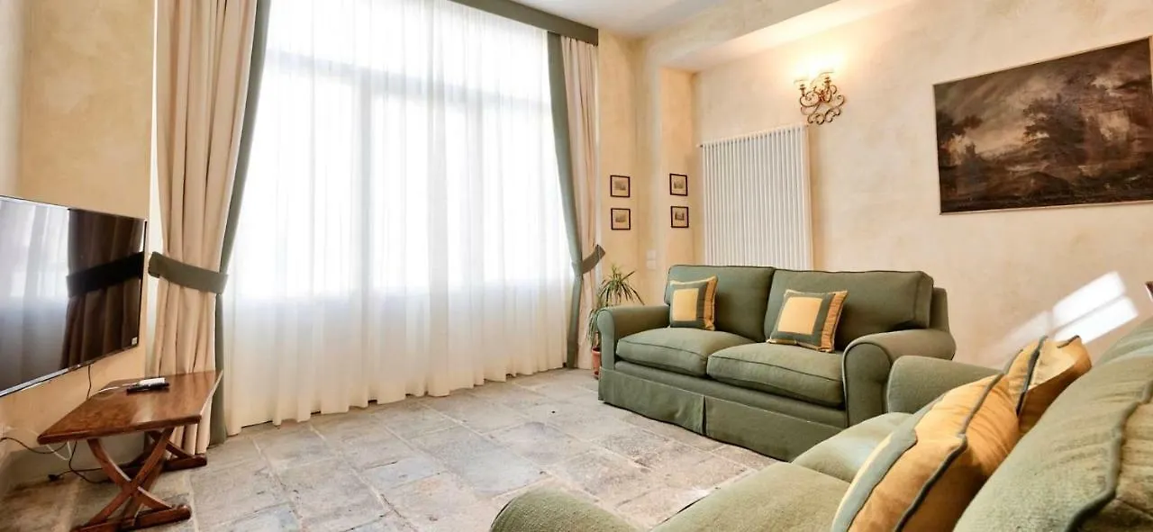 Palazzo Mantua Benavides Suites & Apartments Padova 3*,